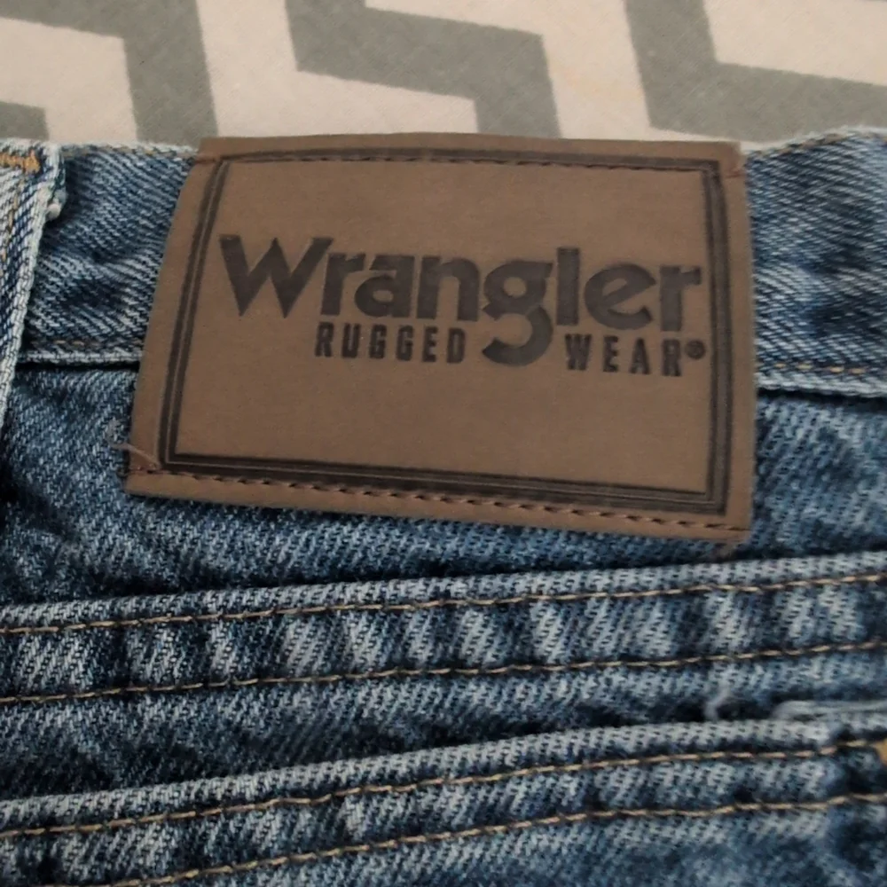Wrangler flat waist